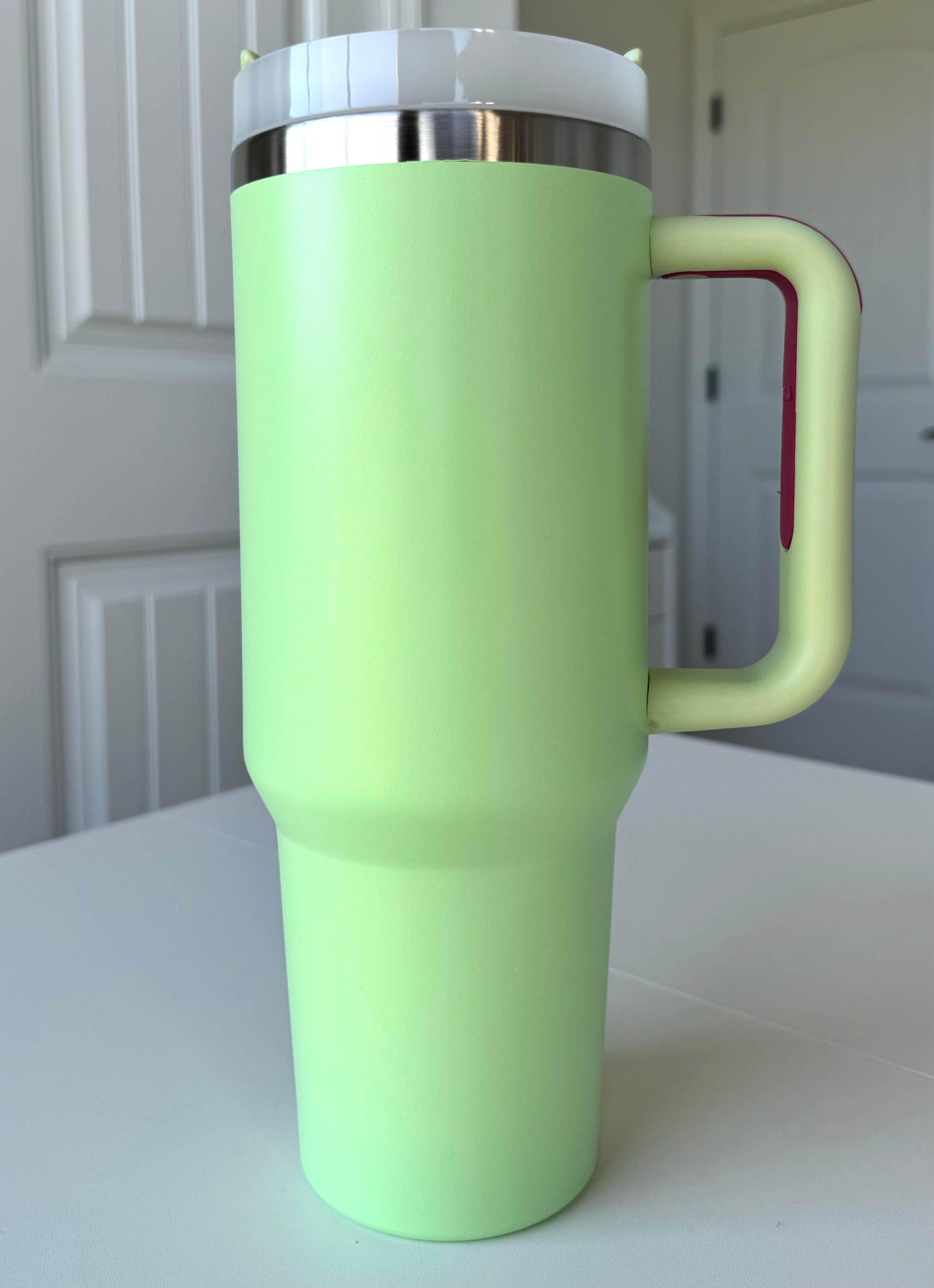 40oz Insulated travel tumbler with handle / Green