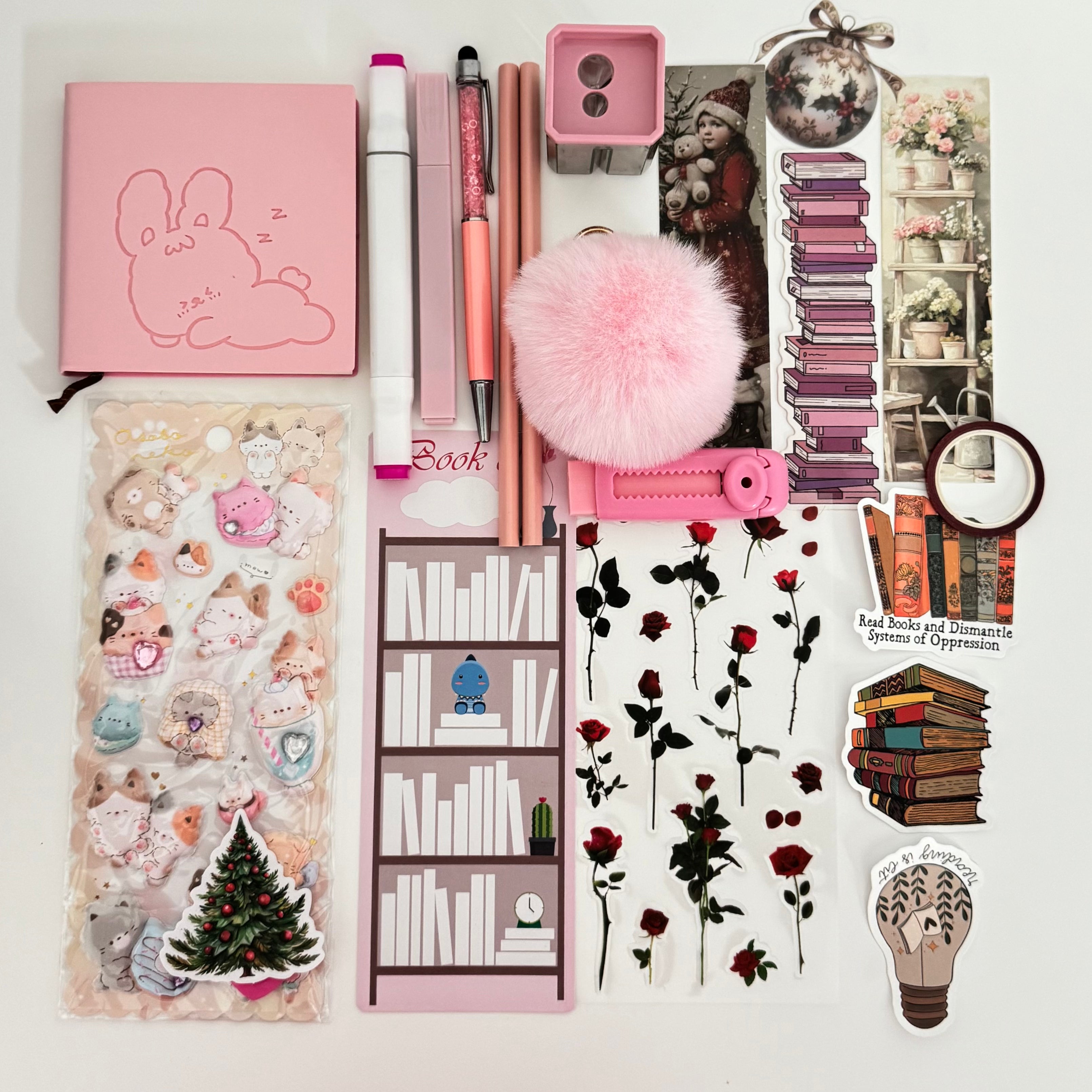 Reading stationery gift box – cozy bookish set for readers